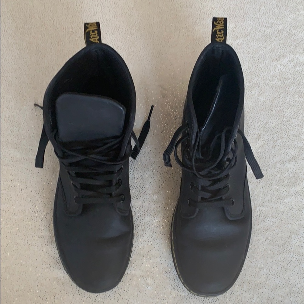 Dr. Martens Leyton Boot